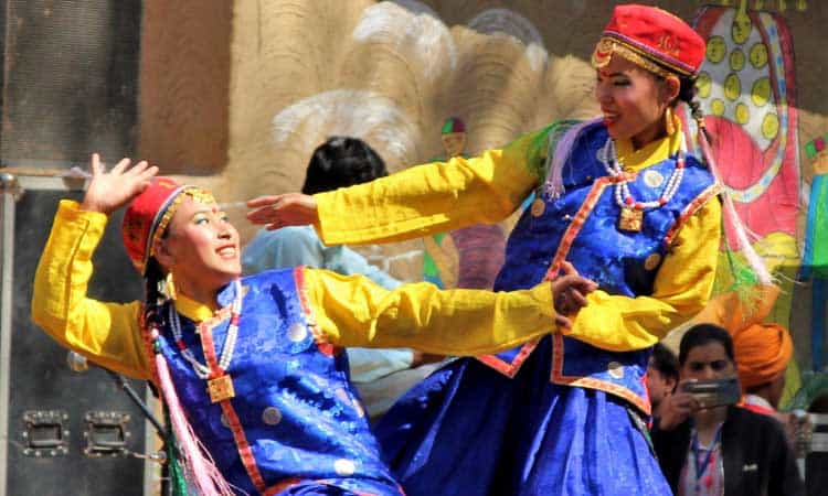 List Of 12 Traditional Folk Dances Of Sikkim With Photos