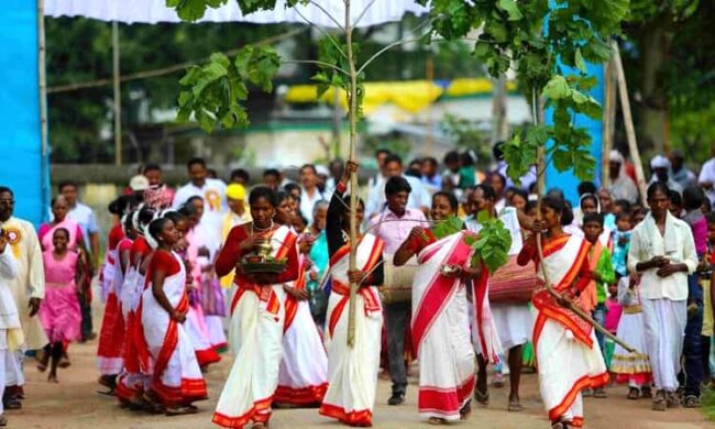 List Of 14 Traditional Folk Dance Of Jharkhand With Images