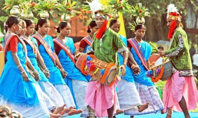 List of 14 Traditional Folk Dance of Jharkhand with Images