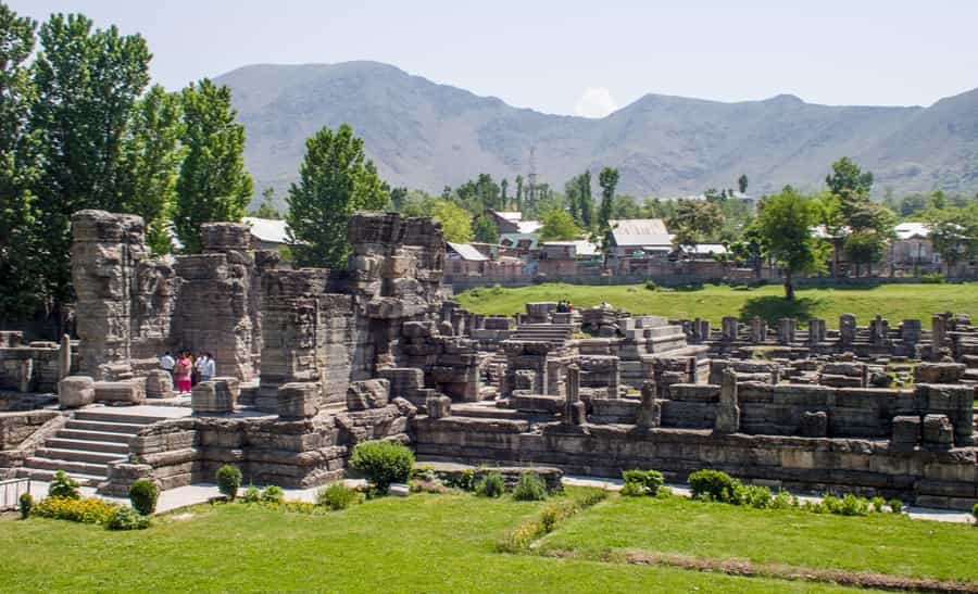 Gulmarg via Ruins of Avantiswami Temple